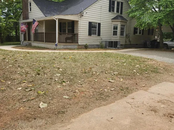 1523 E Main St #11, Mebane, NC 27302