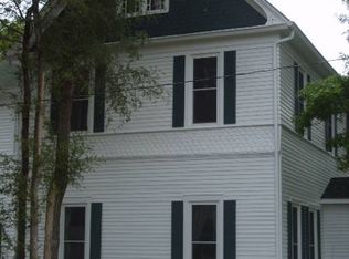 216 S Grand St, Chariton, IA 50049