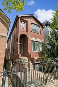 2140 W Charleston St, Chicago, IL, 60647