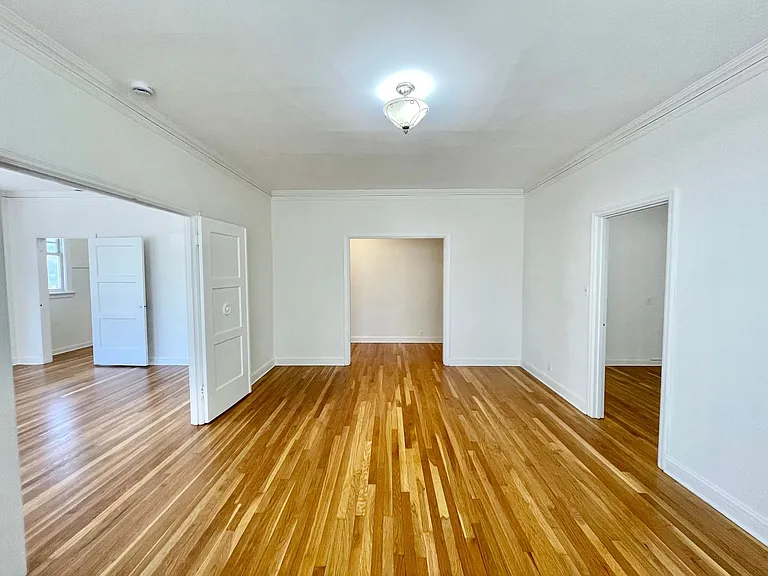 3255 Broderick St #4 — Photo 7