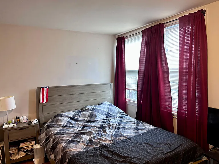 1154 Madison Ave #13 — Photo 18