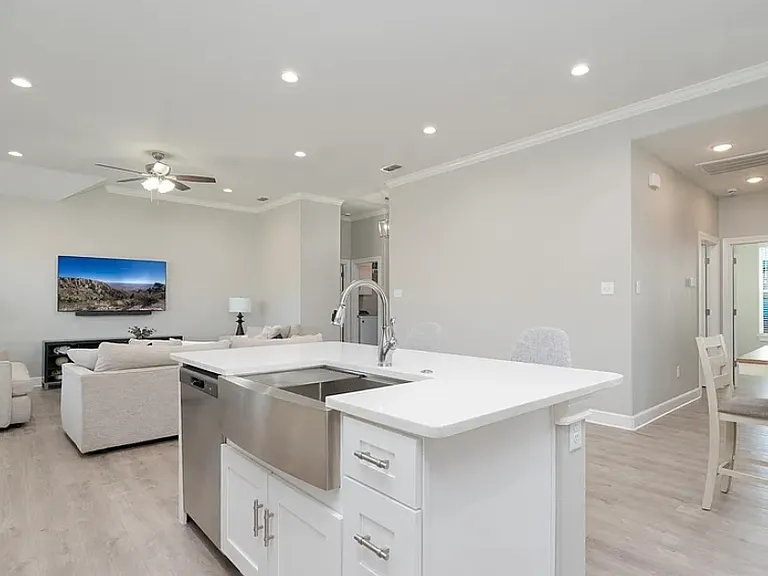 306 Evening Shade Ln — Photo 10