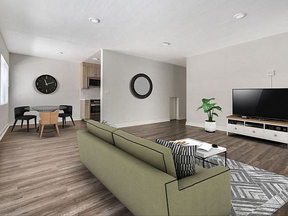 4th image of 444 28th St #444-008
