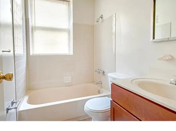 201 Hamilton Ave APT 3A, Staten Island, NY 10301