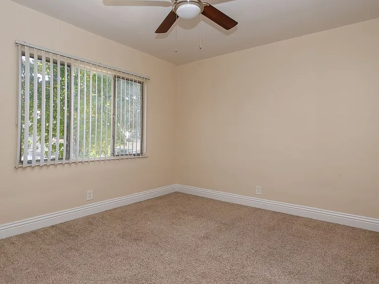 501 W G St #633-N-623 — Photo 21