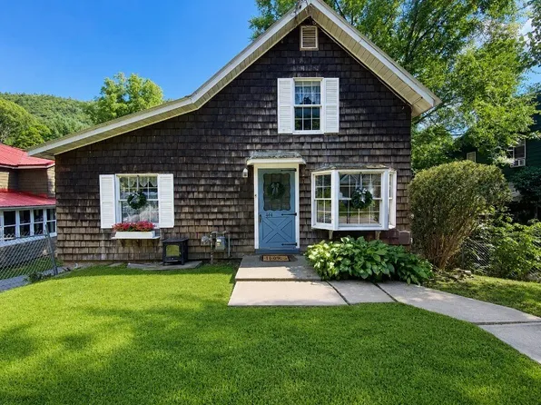 444 E Front St, Hancock, NY 13783