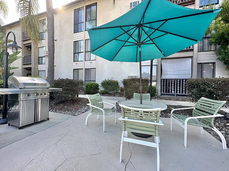 6924 Hyde Park Dr #318 — Photo 6