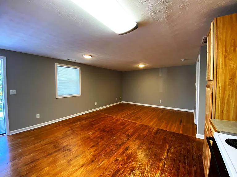 10 Whitney Ln #3 — Photo 7