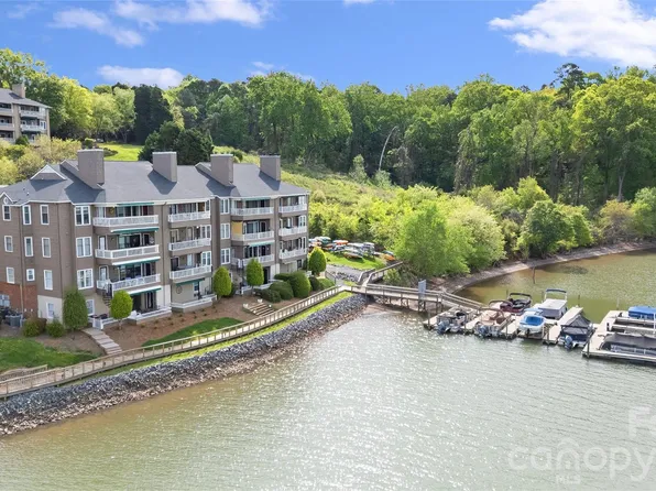 7340 Lakefront Dr Unit 11, Charlotte, NC 28278