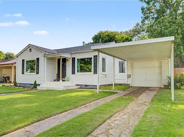 610 S Oak Hill St, Siloam Springs, AR 72761