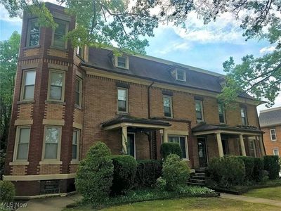 11809 Clifton Blvd, Lakewood, OH, 44107