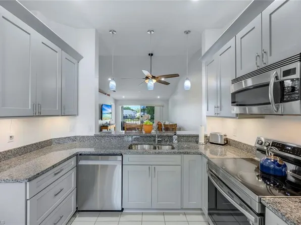 810 New Waterford DR #B203, NAPLES, FL 34104