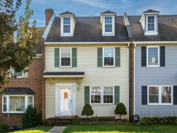 1085 Meadowlark Dr, Harrisonburg, VA 22802