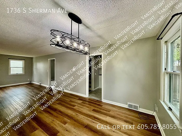 1736 S Sherman Ave — Photo 5