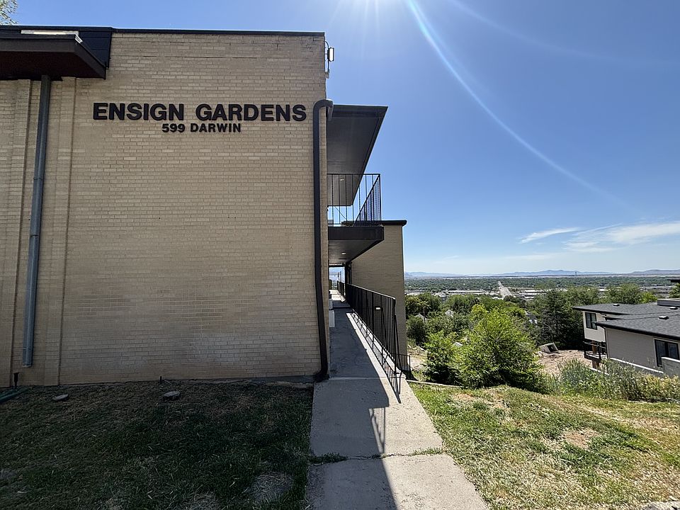 1st image of 599 N Darwin St #12