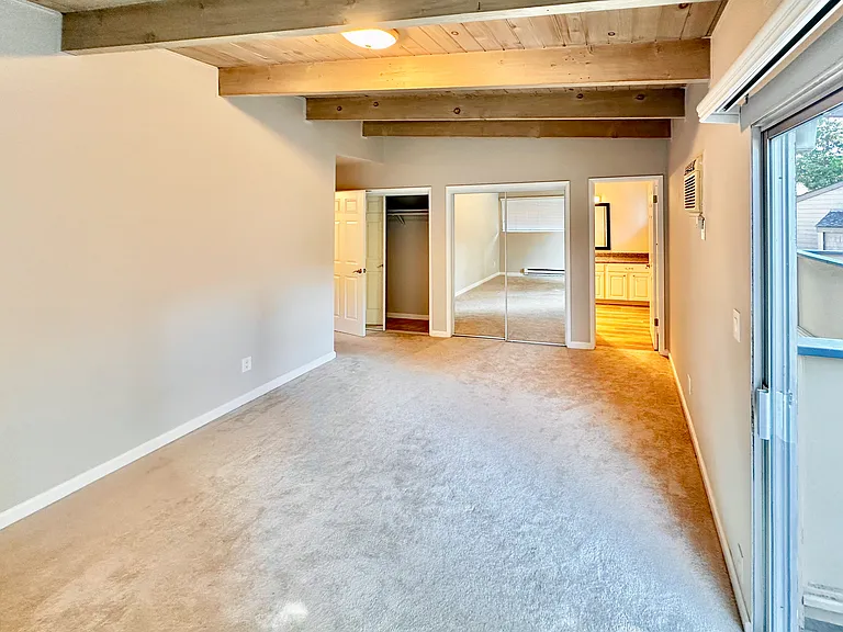 1515 The Glens Apartments — Photo 43