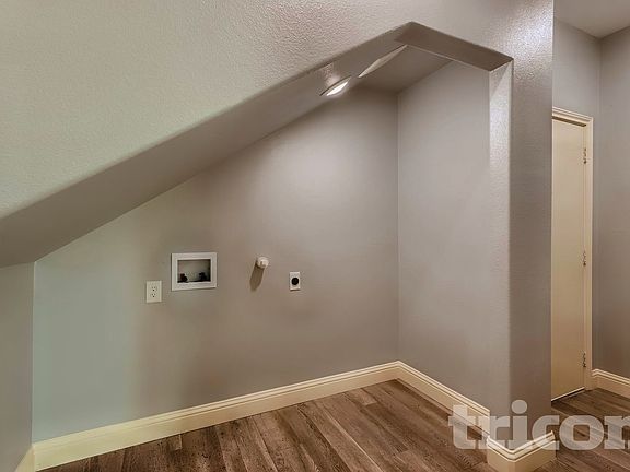 2nd image of 5617 Kerry Ln