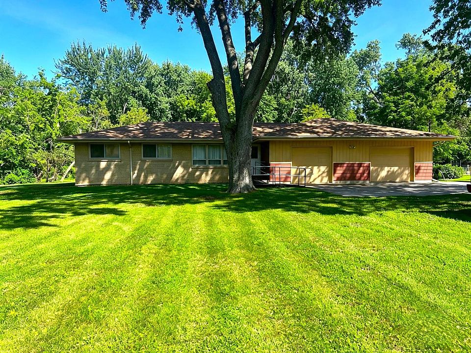 1st image of 10529 22nd AVENUE
