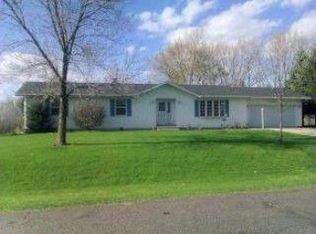 5374 Ann St, Larsen, WI 54947
