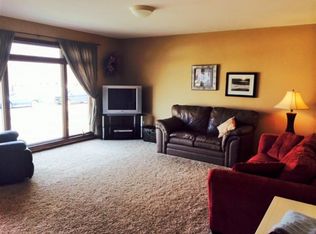 232 Cedar Dr, Oregon, WI 53575