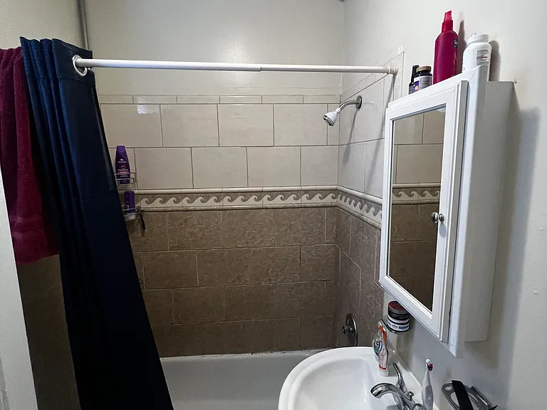 3426 W Grace St #12 — Photo 8