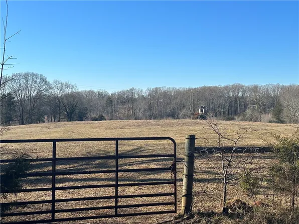 5106 Highway 187 S, Starr, SC 29684