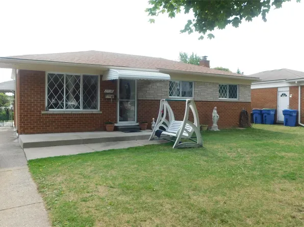 27038 Grobbel Dr, Warren, MI 48092