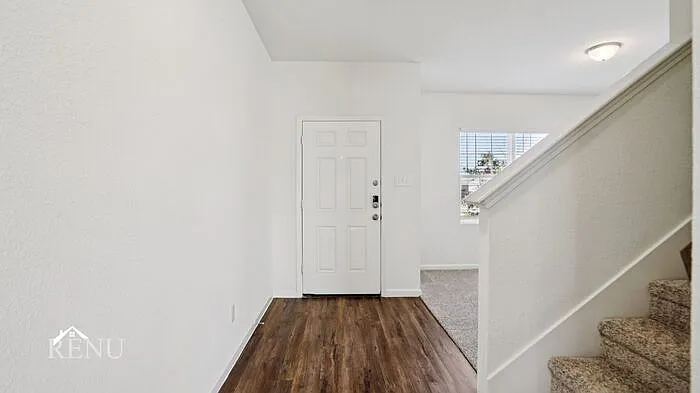 545 London Dr #545LD — Photo 17