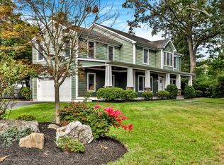 16 Robin Rd, Rumson, NJ 07760