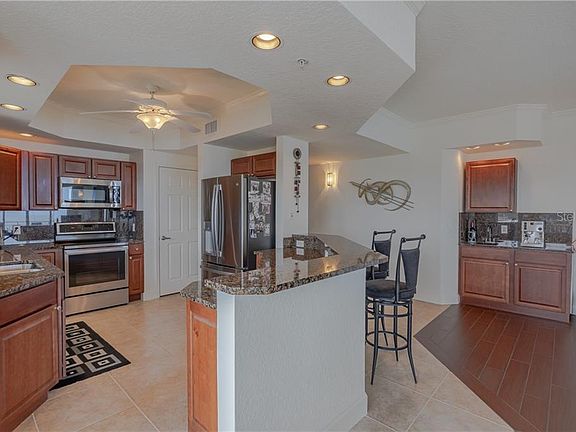 4th image of 1900 N Atlantic Ave APT 604