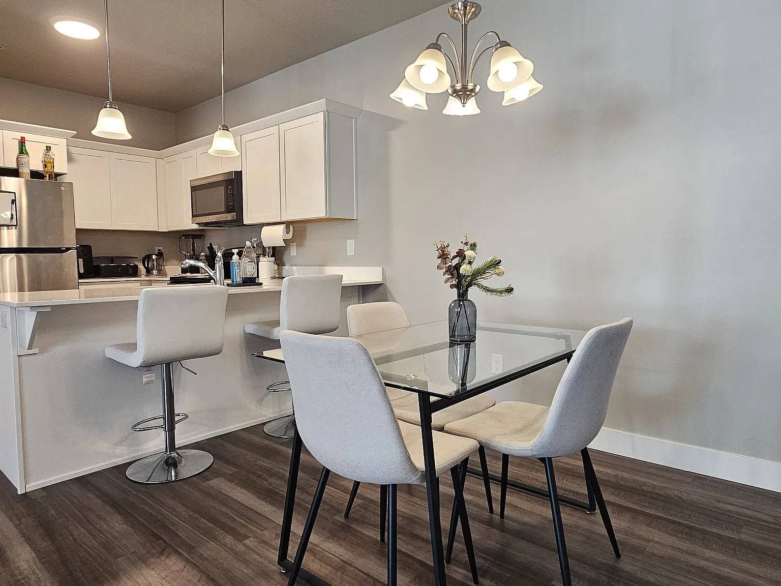 3 bed, 1272 sqft, $1,675 — Photo 4