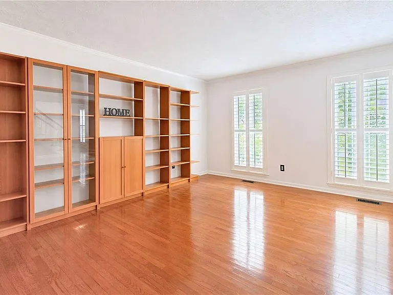 320 Derby Ridge Trce — Photo 15