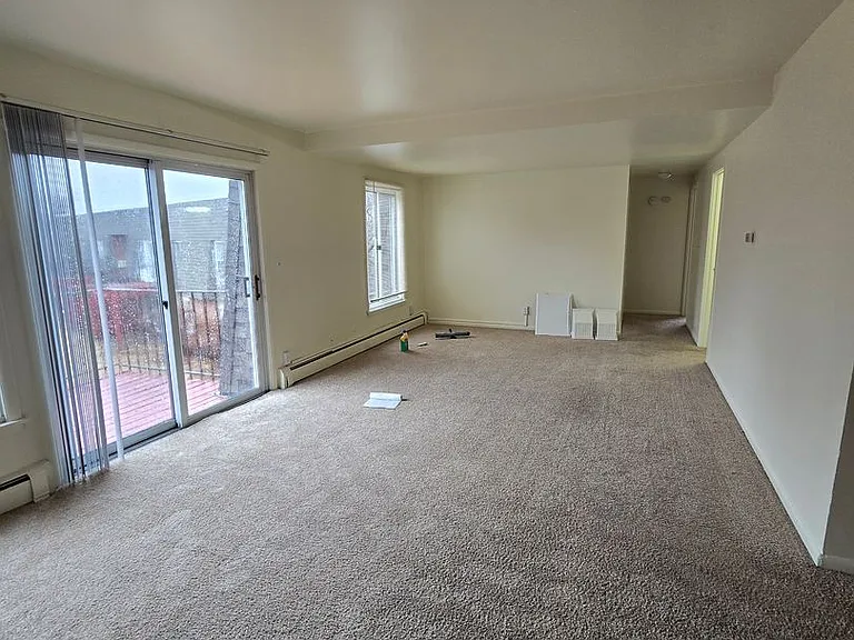 Mulford Park Apartments — Photo 1
