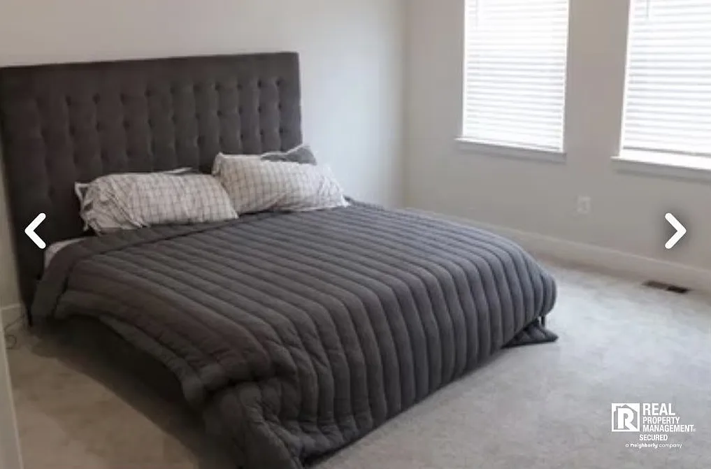 3 bed, 2.5 bath, $3,950 — Photo 4