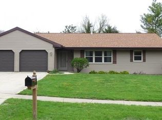 205 Carrie Ave, Urbana, IL 61802