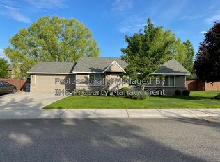 5510 Holly Way, West Richland, WA