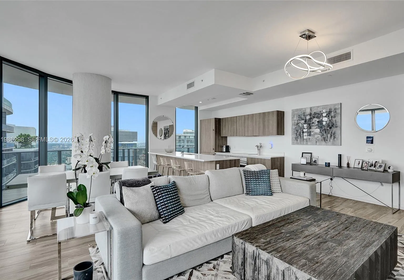 801 Sma Residences Condo — Photo 2