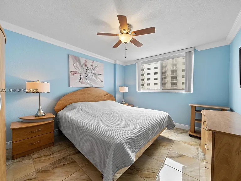 401 Ocean Dr #509 — Photo 12