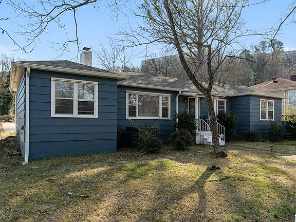 2nd image of 2005 5th St S