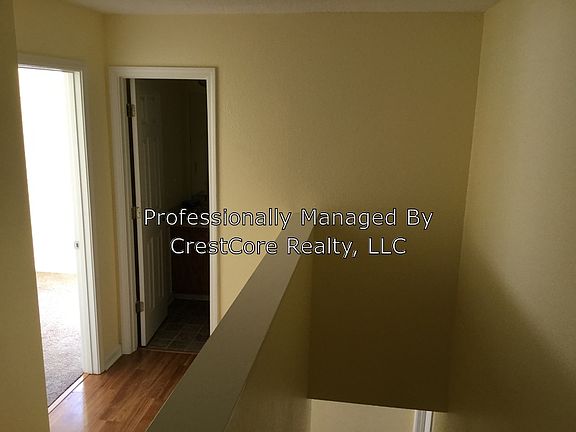 5th image of 4866 Royal Run Dr