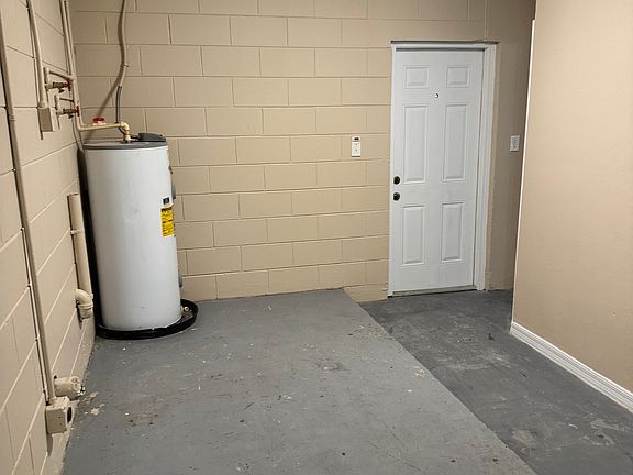 5th image of 1802 Selleen Dr