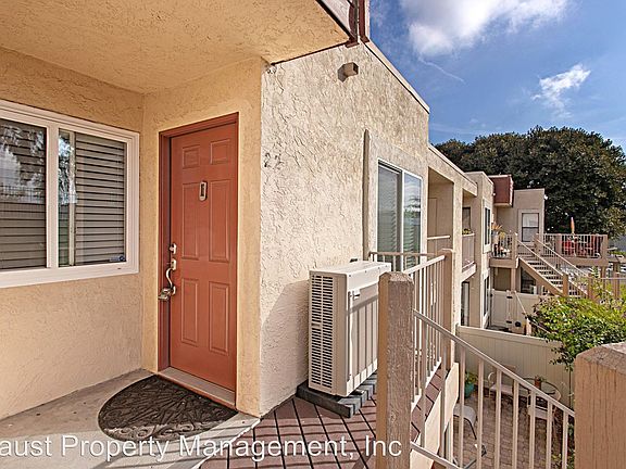4th image of 433 Autumn Dr APT 22