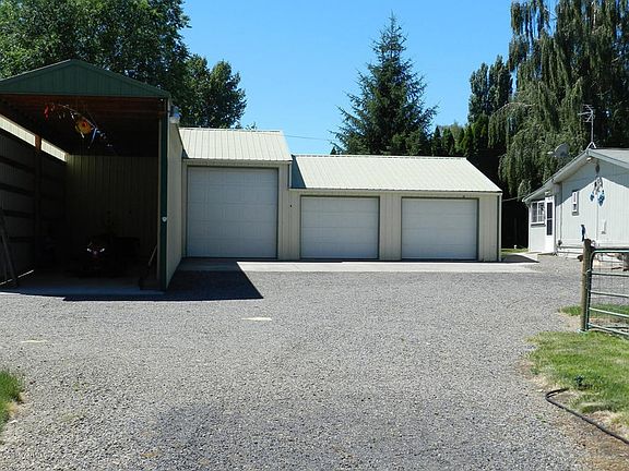 3 Bay shop plus RV storage