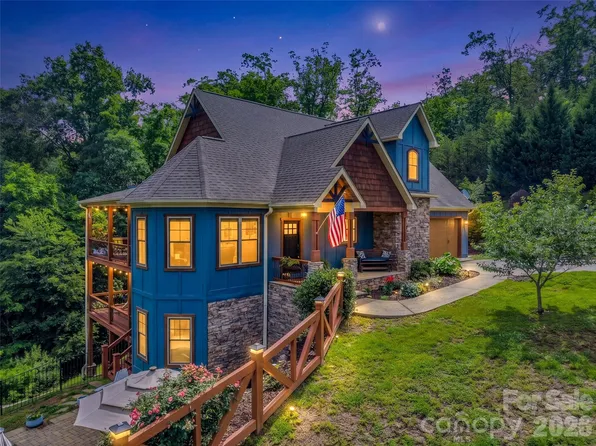 334 Willow Top Ln, Lake Lure, NC 28746