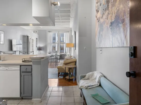 32 Peachtree St NW APT 1605, Atlanta, GA 30303