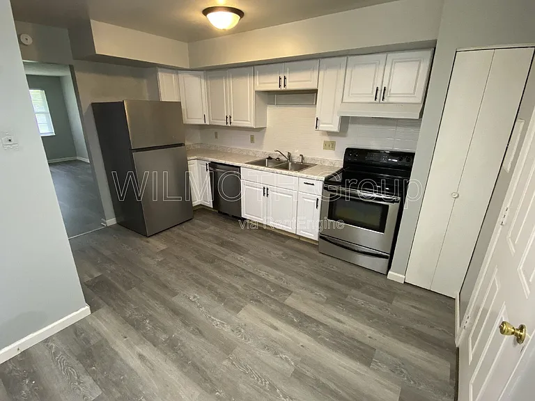 1329 Millerwood Ct — Photo 5