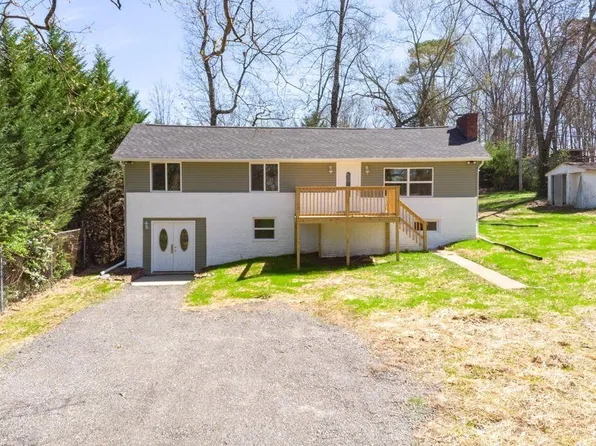 3238 Dewine Rd, Knoxville, TN 37921