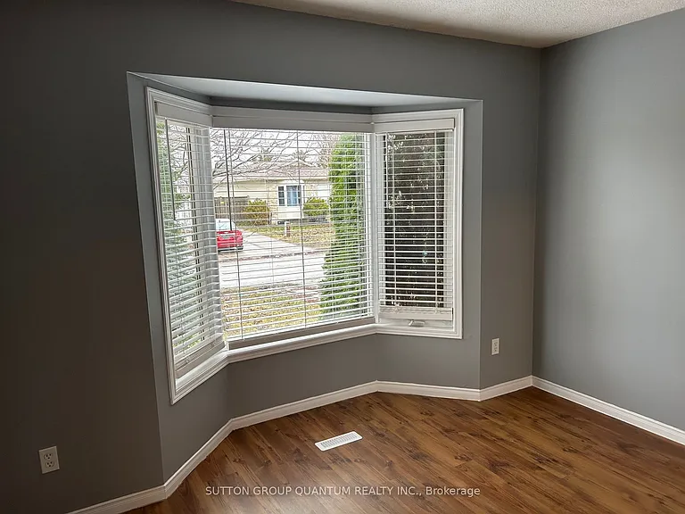 987 Prosperity Ct — Photo 5