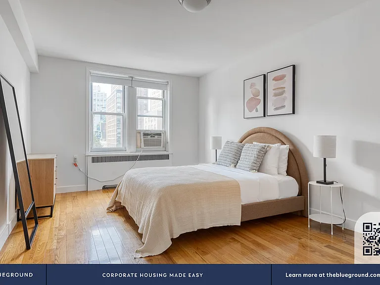 364 W 18th St #4B — Photo 10