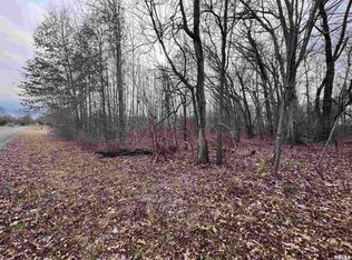 11 Choctaw Dr, Carbondale, IL 62901